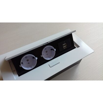 Встроенная прямоугольная розетка с крышкой (2 разъем 220V, 2 ЮСБ (USB)-разъема 5V и 1A), Основной цвет: Чёрныйpost-test