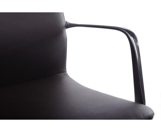 Кресло Плаза-M 70x70x80/86 FK004-B12 Темно-коричневый, Основной цвет: Темно-коричневый, Ширина: 70, Высота: 86, Глубина: 70, Максимальная ширина: 70, Максимальная глубина: 70, Максимальная высота: 86, Вес: 16, Материал сиденья: натуральная кожа/экокожа, Механизм: пиастра, Подголовник: алюминий, Цвет сиденья: Темно-коричневый, Цвет спинки: Темно-коричневый, Максимальная нагрузка: 120, Материал спинки: натуральная кожа/экокожа, Гарантия: 5 лет, Страна производитель: Китай, Объем: 0,209, Бренд: РИВА ООО, Артикул для сайта: FK004-B12, изображение 5post-test