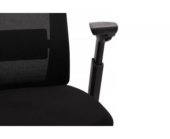 Кресло Миратт 67x56x115/125 MRTB-001 Чёрный, Основной цвет: Чёрный, Ширина: 67, Высота: 125, Глубина: 56, Максимальная ширина: 67, Максимальная глубина: 56, Максимальная высота: 125, Вес: 20, Материал сиденья: ткань, Механизм: синхромеханизм с клавишным слайдером, Подголовник: черный пластик 3D, Цвет сиденья: Черный, Цвет спинки: Черный, Максимальная нагрузка: 120, Материал спинки: сетка, Объем: 0,203, Бренд: РИВА ООО, Артикул для сайта: MRTB-001, изображение 21post-test