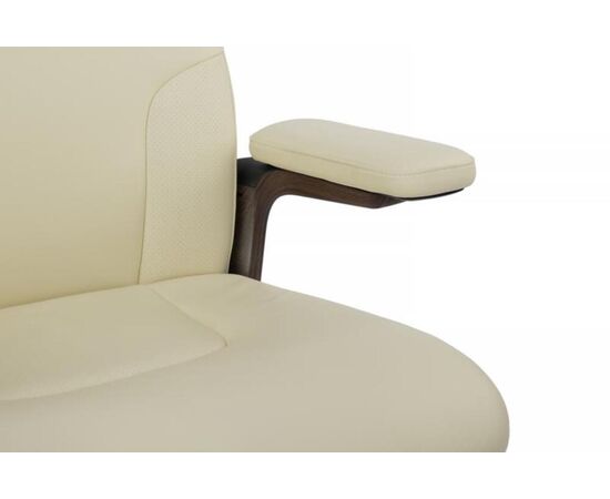 Кресло Марк 74x70x120/126 FK006-A Кремово-белый, Основной цвет: Кремово-белый, Ширина: 74, Высота: 126, Глубина: 70, Максимальная ширина: 74, Максимальная глубина: 70, Максимальная высота: 126, Вес: 35,2, Материал сиденья: натуральная кожа, Механизм: синхромеханизм со слайдером с фиксацией в 3 положениях, Подголовник: 3D, с накладками из кожи в цвет кресла, Цвет сиденья: Кремовый, Цвет спинки: Кремовый, Максимальная нагрузка: 250, Материал спинки: натуральная кожа, Гарантия: 5 лет, Страна производитель: Китай, Объем: 0,389, Бренд: РИВА ООО, Артикул для сайта: FK006-A, изображение 13post-test
