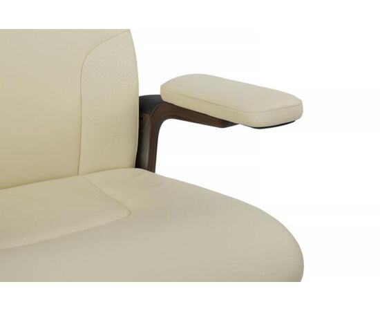 Кресло Марк 74x70x120/126 FK006-A Кремово-белый, Основной цвет: Кремово-белый, Ширина: 74, Высота: 126, Глубина: 70, Максимальная ширина: 74, Максимальная глубина: 70, Максимальная высота: 126, Вес: 35,2, Материал сиденья: натуральная кожа, Механизм: синхромеханизм со слайдером с фиксацией в 3 положениях, Подголовник: 3D, с накладками из кожи в цвет кресла, Цвет сиденья: Кремовый, Цвет спинки: Кремовый, Максимальная нагрузка: 250, Материал спинки: натуральная кожа, Гарантия: 5 лет, Страна производитель: Китай, Объем: 0,389, Бренд: РИВА ООО, Артикул для сайта: FK006-A, изображение 14post-test