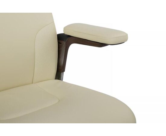 Кресло Марк 74x70x120/126 FK006-A Кремово-белый, Основной цвет: Кремово-белый, Ширина: 74, Высота: 126, Глубина: 70, Максимальная ширина: 74, Максимальная глубина: 70, Максимальная высота: 126, Вес: 35,2, Материал сиденья: натуральная кожа, Механизм: синхромеханизм со слайдером с фиксацией в 3 положениях, Подголовник: 3D, с накладками из кожи в цвет кресла, Цвет сиденья: Кремовый, Цвет спинки: Кремовый, Максимальная нагрузка: 250, Материал спинки: натуральная кожа, Гарантия: 5 лет, Страна производитель: Китай, Объем: 0,389, Бренд: РИВА ООО, Артикул для сайта: FK006-A, изображение 17post-test