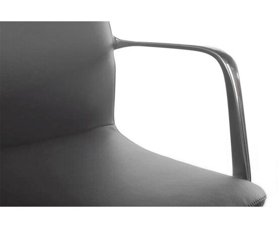 Кресло Плаза-M 70x70x80/86 FK004-B12 Антрацит, Основной цвет: Антрацит, Ширина: 70, Высота: 86, Глубина: 70, Максимальная ширина: 70, Максимальная глубина: 70, Максимальная высота: 86, Вес: 16, Материал сиденья: натуральная кожа/экокожа, Механизм: пиастра, Подголовник: алюминий, Цвет сиденья: Антрацит, Цвет спинки: Антрацит, Максимальная нагрузка: 120, Материал спинки: натуральная кожа/экокожа, Гарантия: 5 лет, Страна производитель: Китай, Объем: 0,209, Бренд: РИВА ООО, Артикул для сайта: FK004-B12, изображение 5post-test