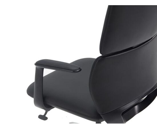 Кресло Венетто-M 64x64x95/103 FK013-B12 Чёрный, Основной цвет: Чёрный, Ширина: 64, Высота: 103, Глубина: 64, Максимальная ширина: 64, Максимальная глубина: 64, Максимальная высота: 103, Вес: 21,5, Материал сиденья: натуральная кожа/экокожа, Механизм: синхромеханизм с фиксацией в 4 положениях, Подголовник: черный алюминий, с накладками из кожи в цвет кресла, Цвет сиденья: Черный, Цвет спинки: Черный, Материал спинки: натуральная кожа/экокожа, Гарантия: 5 лет, Страна производитель: Китай, Максимальная нагрузка: 150, Бренд: РИВА ООО, Артикул для сайта: FK013-B12, изображение 11post-test