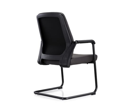 Кресло Riva Chair Sitting RCH D825-5, Основной цвет: Черный, Ширина: 600, Глубина: 640, Высота: 950, Материал спинки: Экокожа, Материал сидушки: Экокожа, Материал подлокотников: Металлические с накладками, Механизм качания: Нет, Подголовник: Нет, Подголовник регулировка: Нет, Рекомендованная максимальная нагрузка: 120 кг, Цвет крестовины: Хром, Материал каркаса: Металл, Цвет подлокотников: Черный, Объем: 0,28, Вес: 26,18, Артикул: D825-5, изображение 3post-test